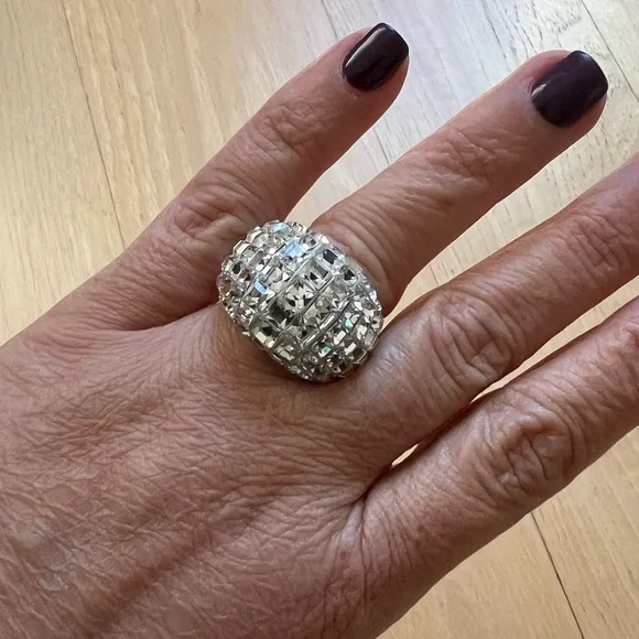 Swarovski Silver Crystal Statement Ring! New With Tags - Picture 4 of 5